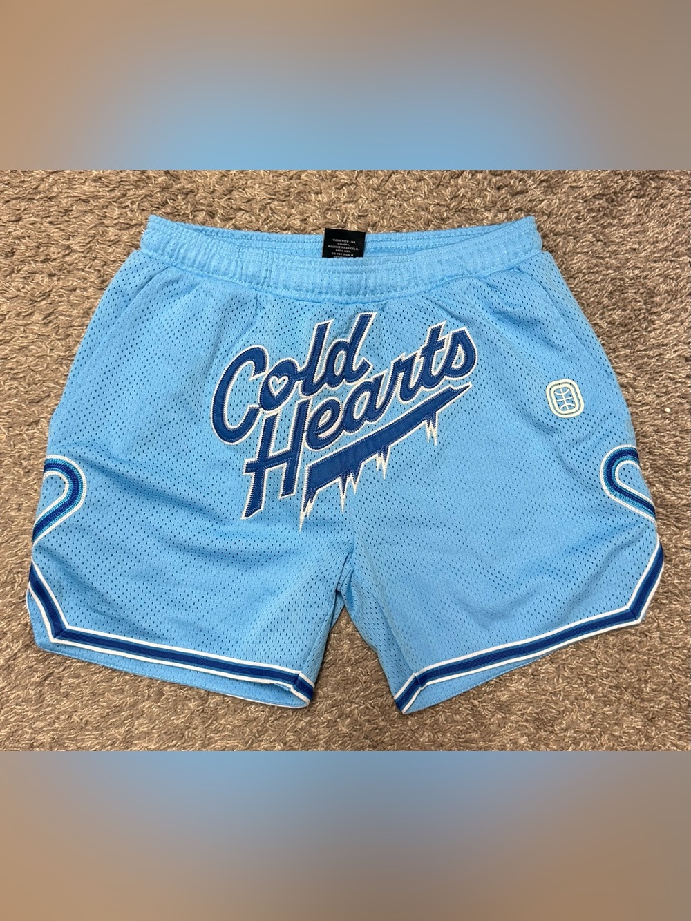 NWOT Men’s Overtime Cold Hearts Shorts; Size Small